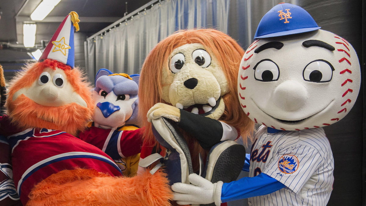 Youppi and Mr Met sports mascots.