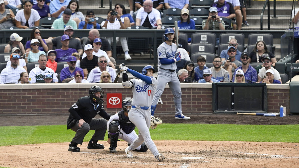 Shohei Ohtani makes a hit for the LA Dodgers in the MLB.