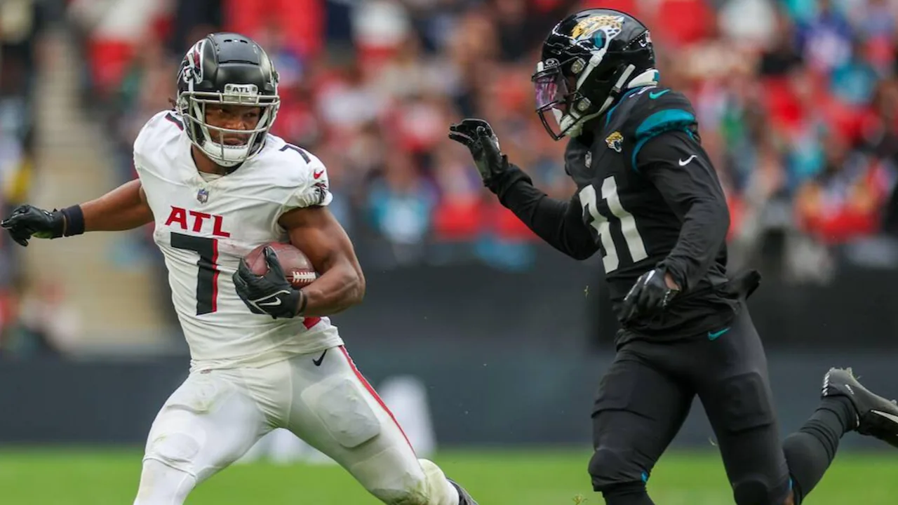 RB Bijan Robinson running for the Atlanta Falcons.