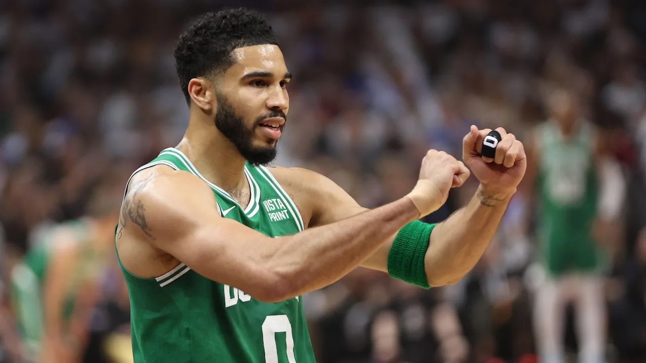 Jayson Tatum playing for the Boston Celtics.