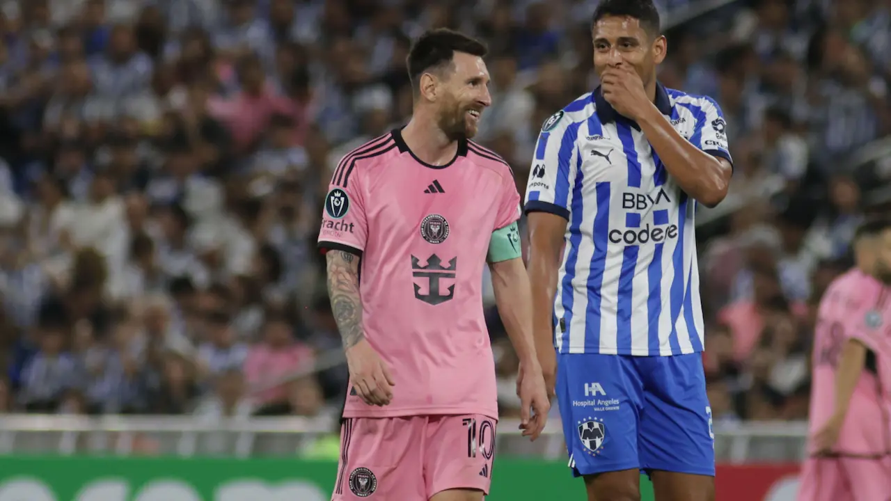 Messi shares a joke during a pre-season friendly for Miami.